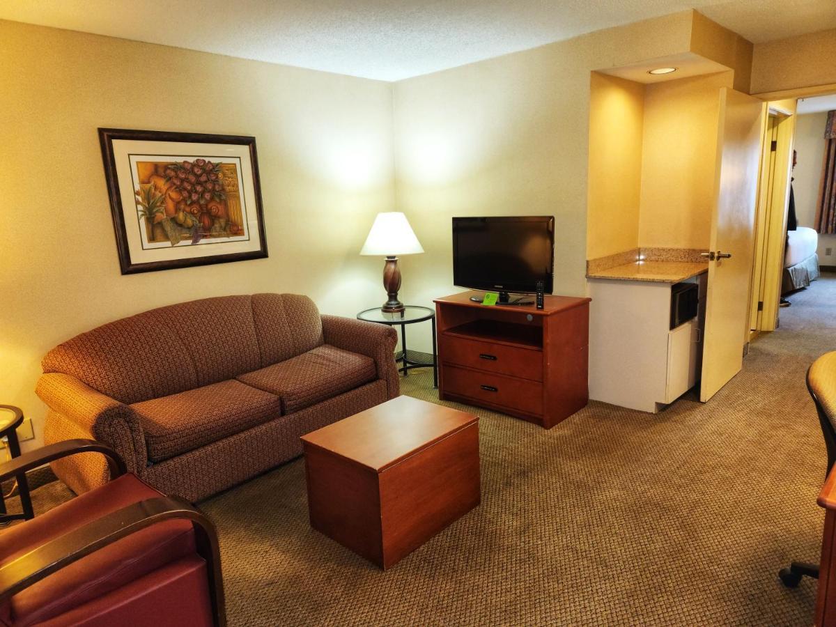 La Quinta By Wyndham Appleton College Avenue Hotell Eksteriør bilde