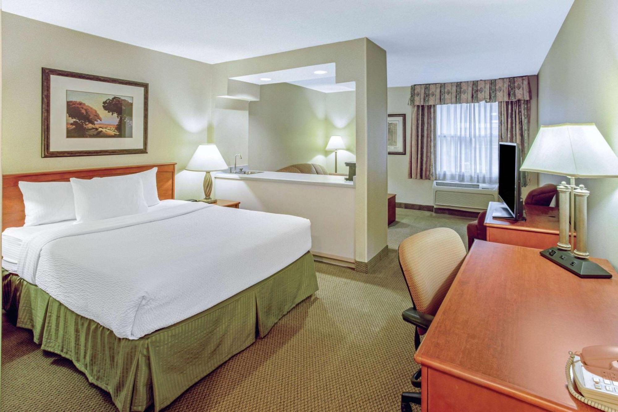 La Quinta By Wyndham Appleton College Avenue Hotell Eksteriør bilde